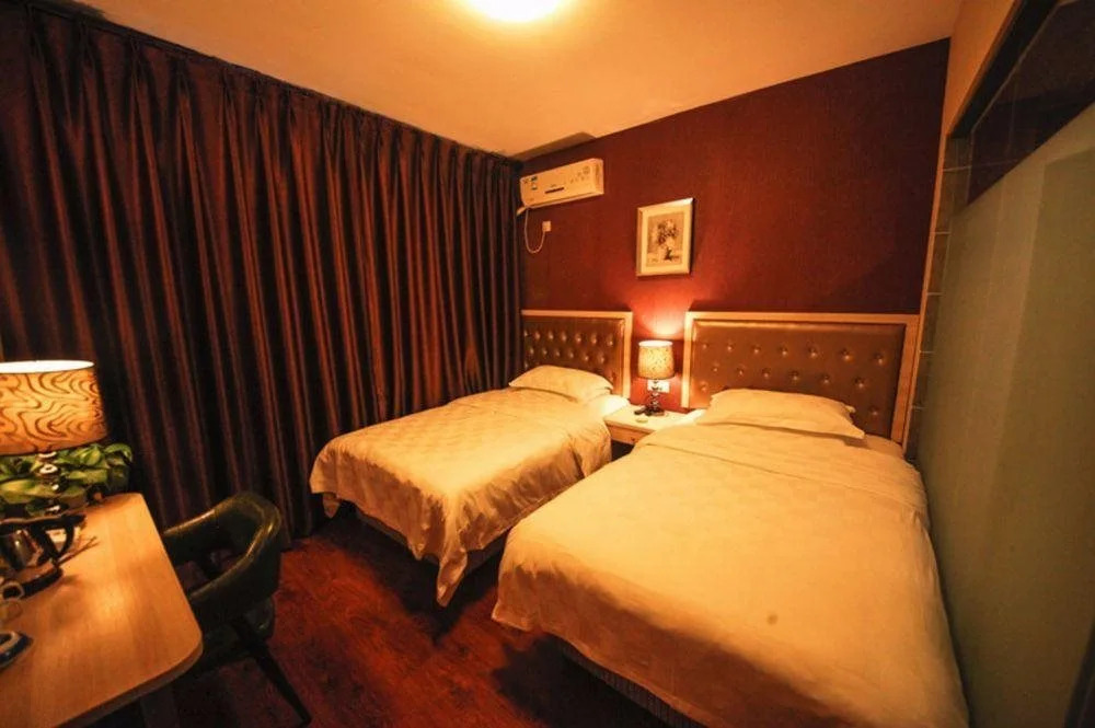 Chengdu Pinyi Minsheng Holiday Hotel