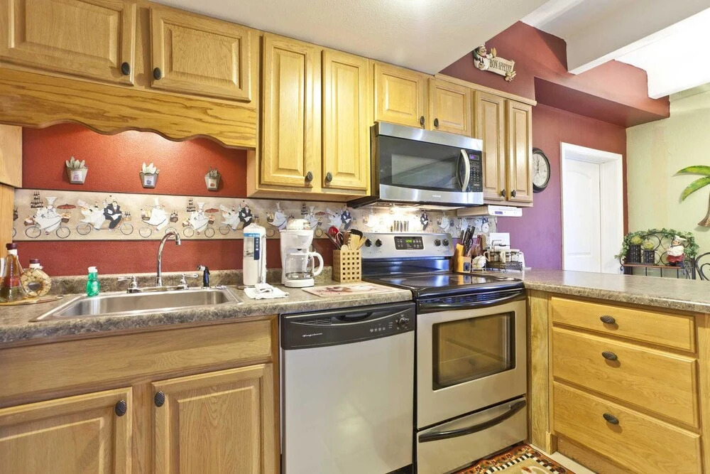 Aquarius Condominium 303