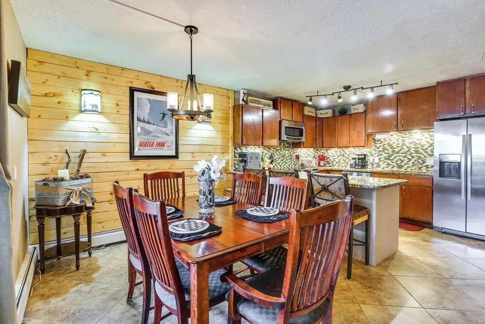 1 Mi to Marina: Frisco Condo w/ Mtn-view Balcony!