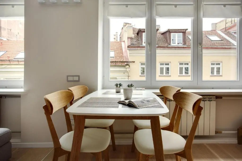 #stayhere - Spacious 2BDR Two Floor I Heart of Old Town