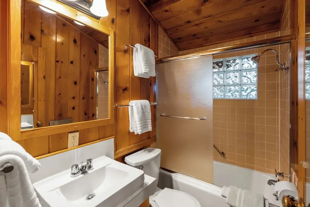 El Western Cabins & Lodges