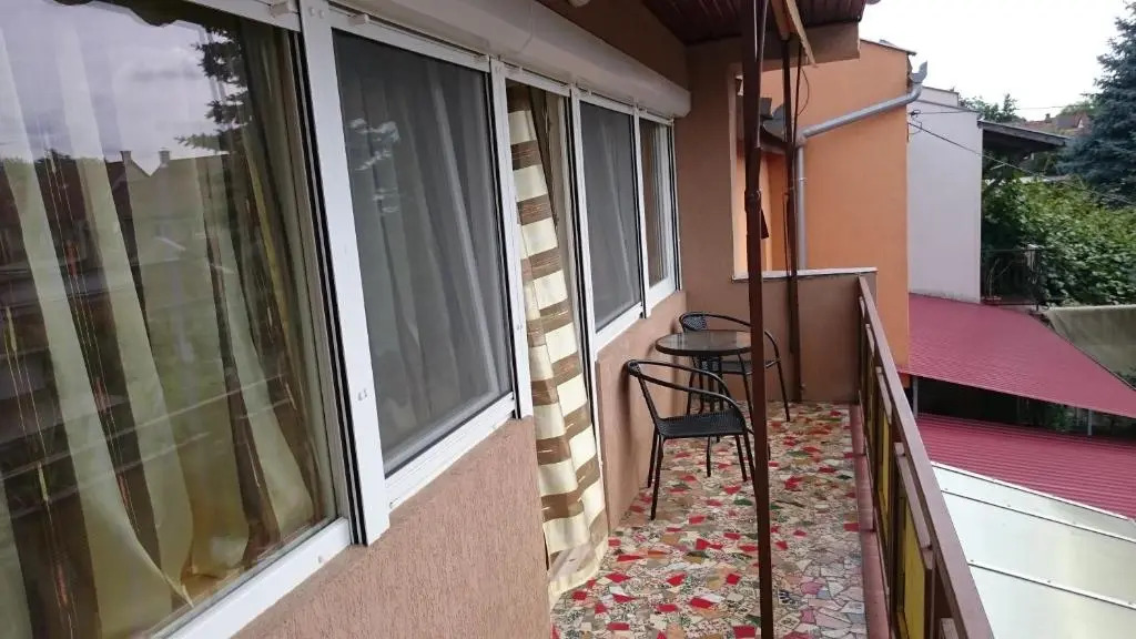 Apartman Edit