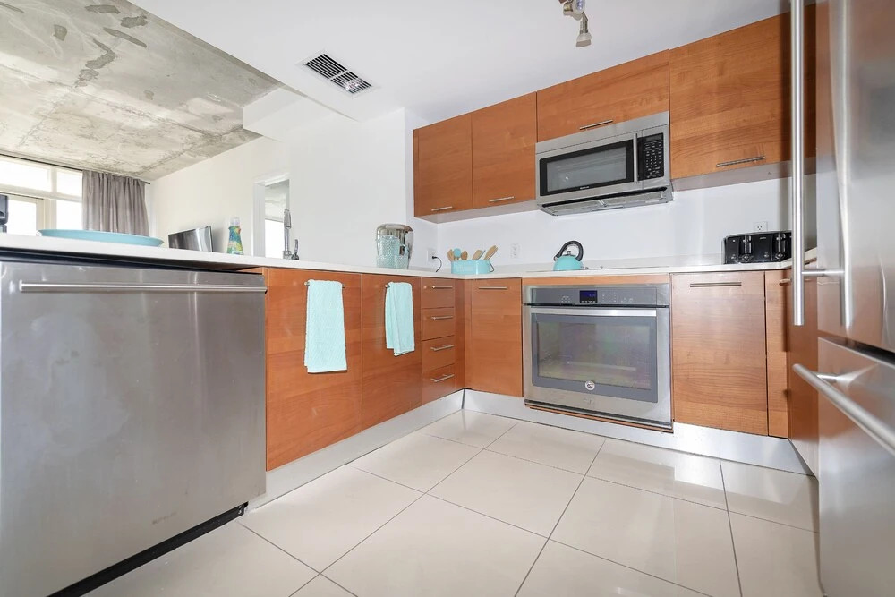 Miami World Rental - Midtown 1106