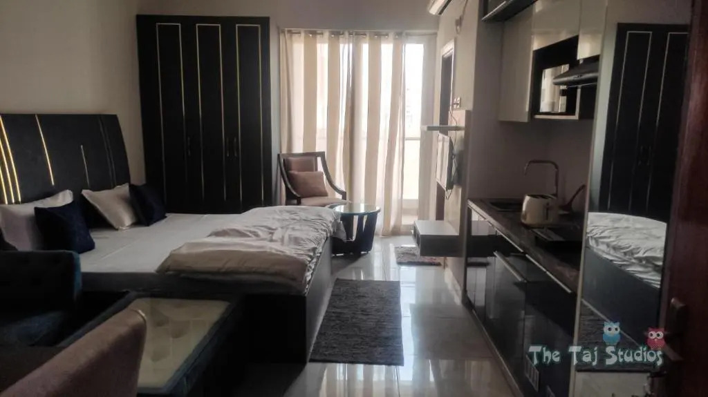 NE-1st time in Noida Stay In mall