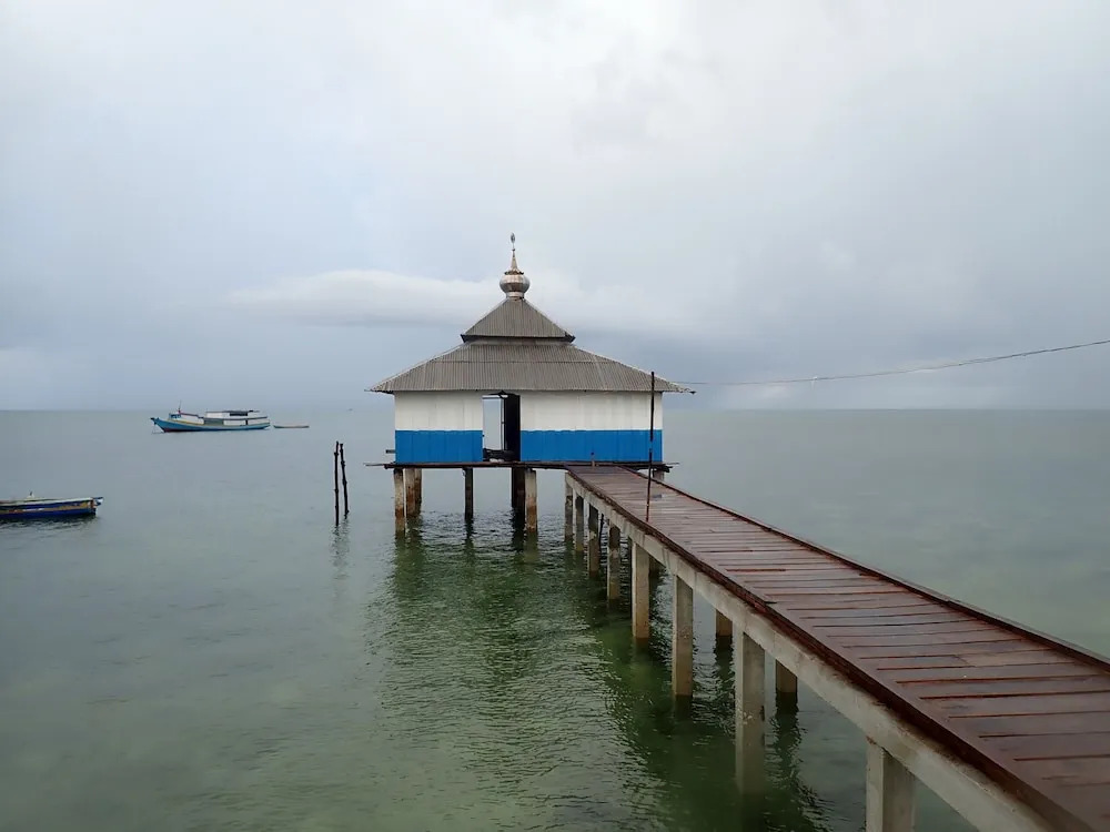 Hoga Island Dive Resort