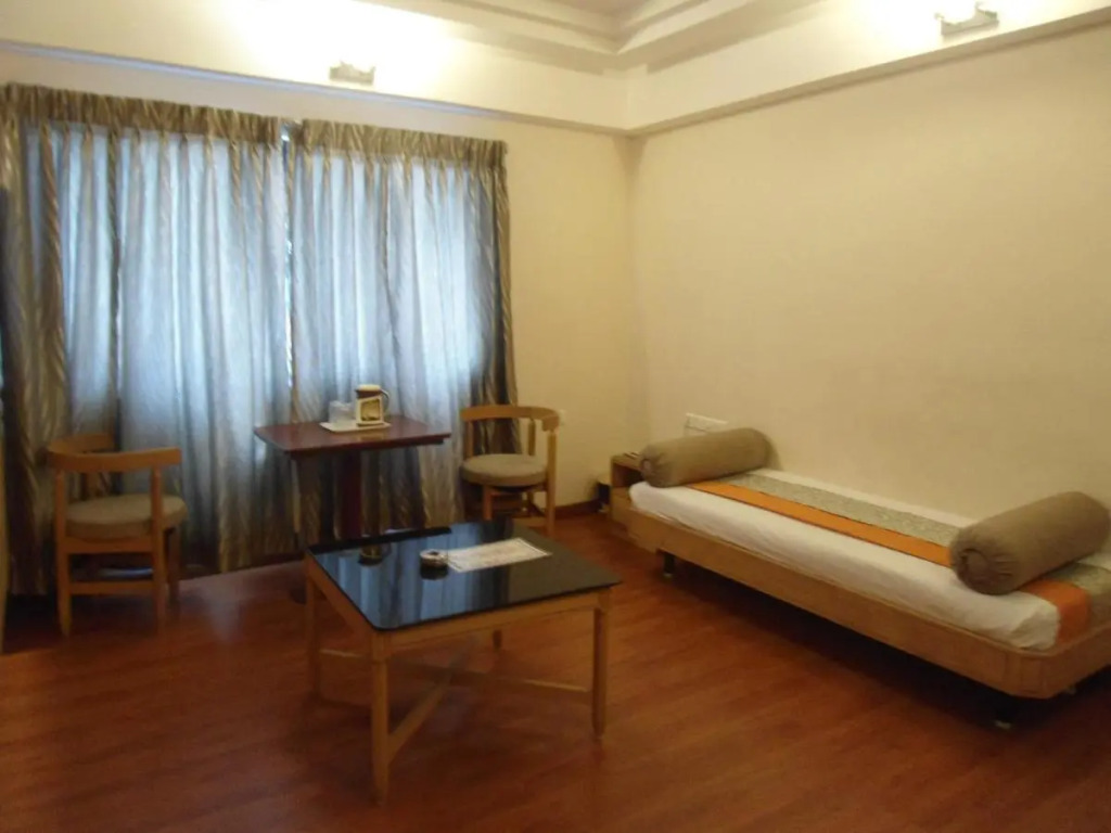Hotel Rajadhane