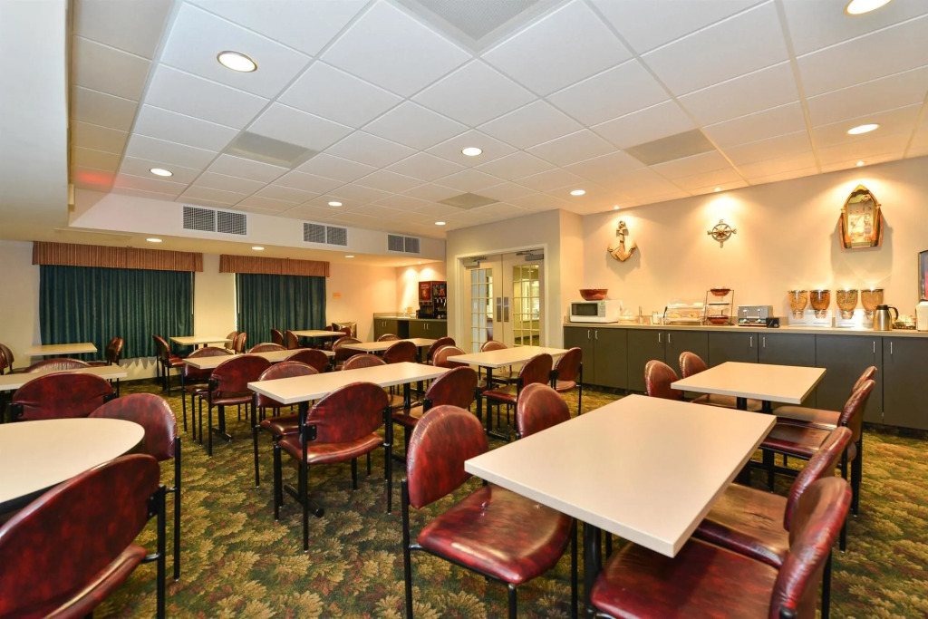 Best Western Beacon Inn