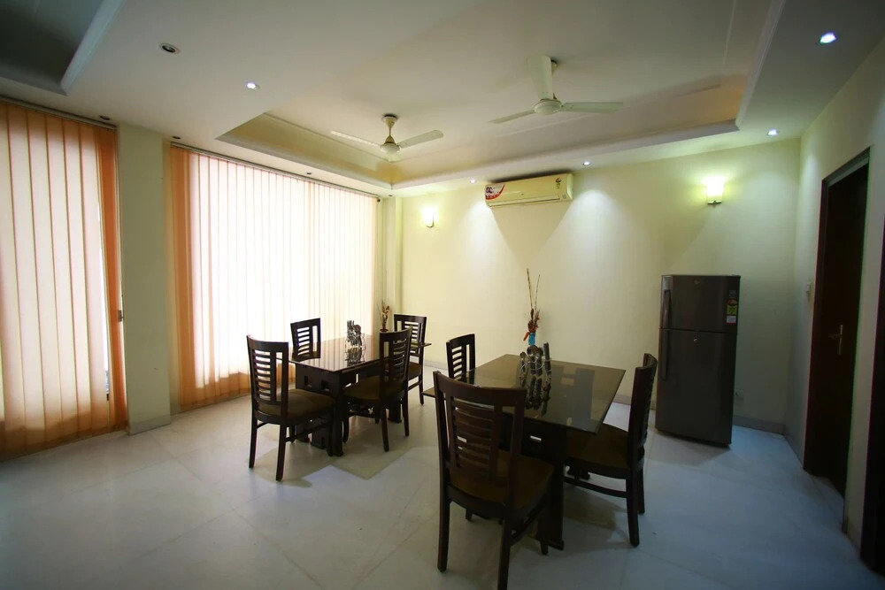 Sparklin Suites