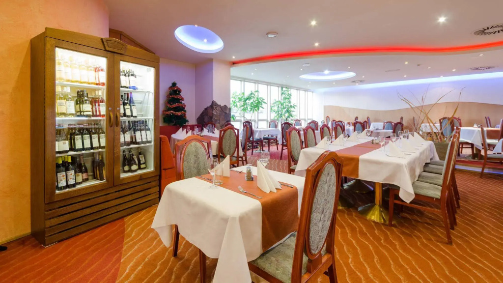 Cosmopolitan Bobycentrum - Czech Leading Hotels