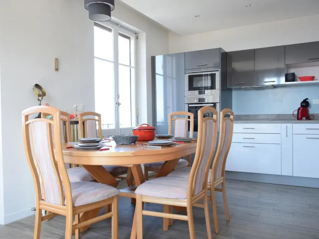 Appartement Évian-les-Bains, 4 pièces, 6 personnes - FR-1-498-48
