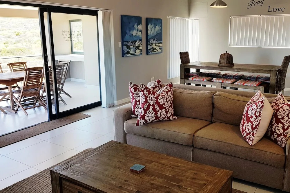 8 Aquila Covo Self catering