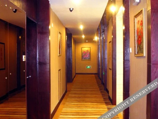 Yufeng Business Hotel