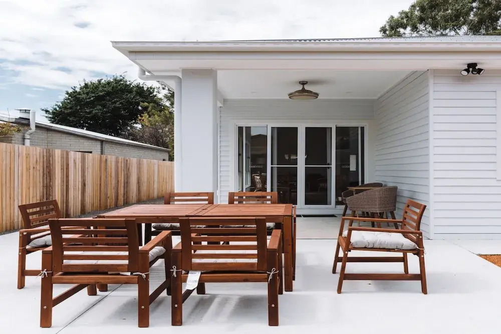 Exquisitely Spacious 3-Bed Home