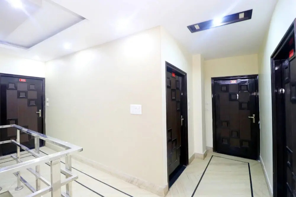 OYO 36004 Hotel Karan Continental