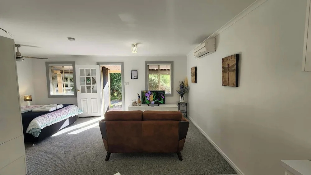 Riesling Trail & Clare Valley Cottages