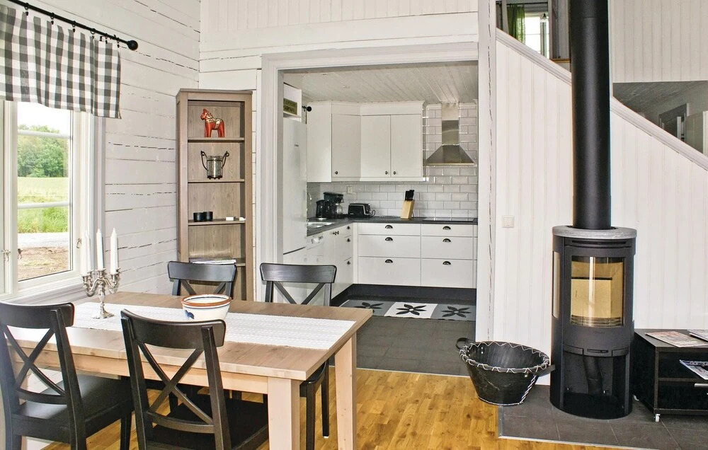 Beautiful Home in Vetlanda With 3 Bedrooms and Wifi