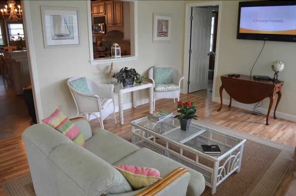 Ocean Breeze - 5 Br Home