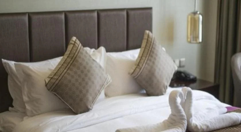 Ruijing New Hualian Hotel