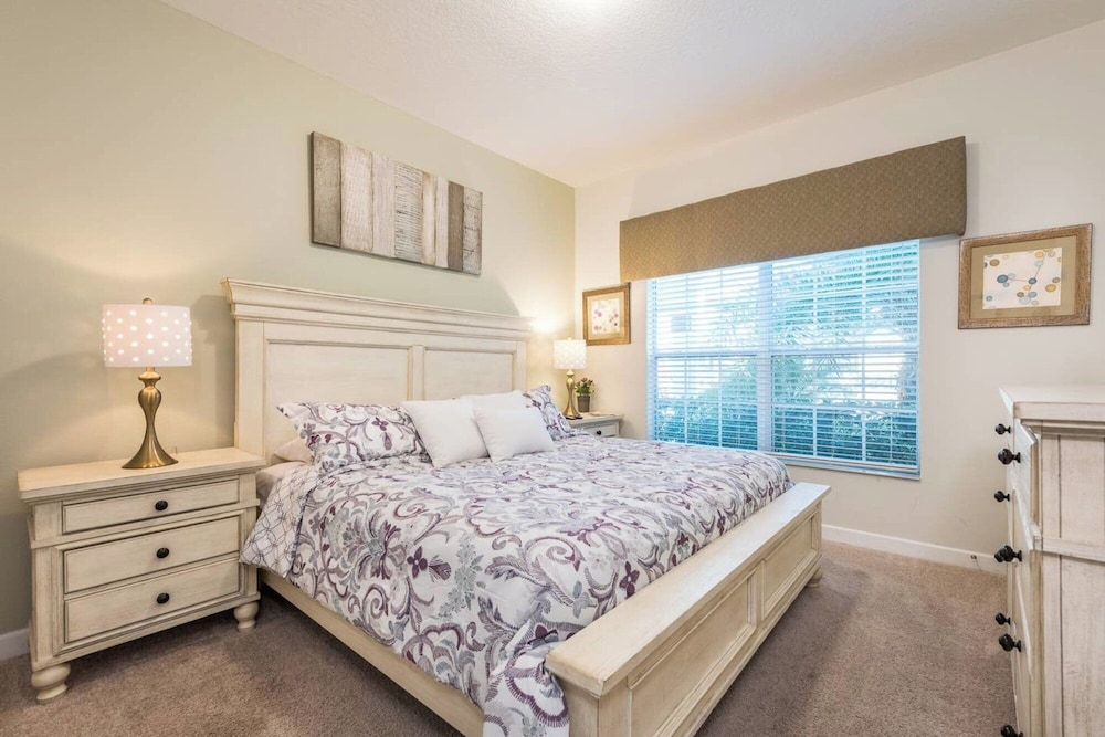 Pleasant Townhouse at Storey Lake