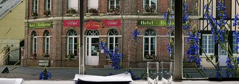 Logis Hôtel Restaurant SPA Le Tosny