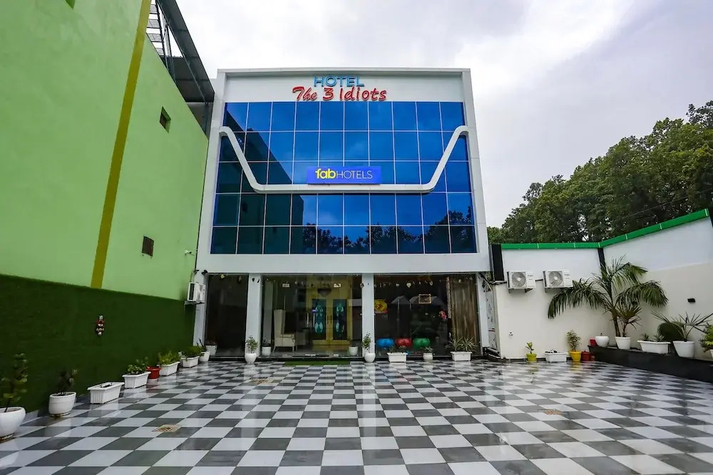 Fabhotel The 3 Idiots