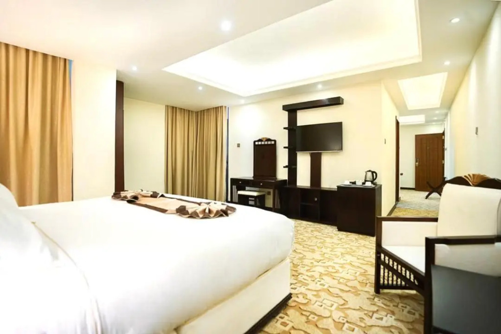 De Leopol Hotel