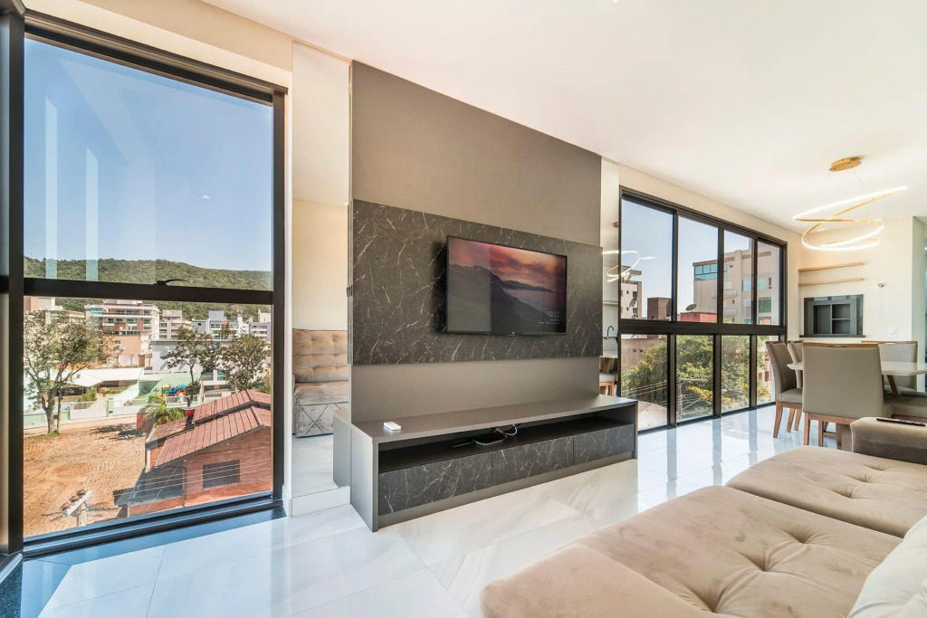 Apartamento 2 suítes em Bombas
