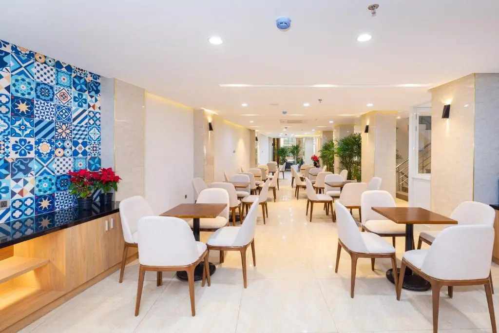 SAZI RESIN HOTEL