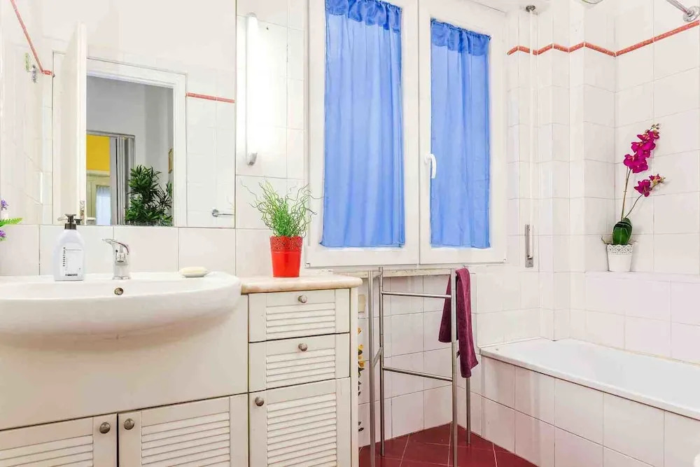 True Colors Apartments Cipro