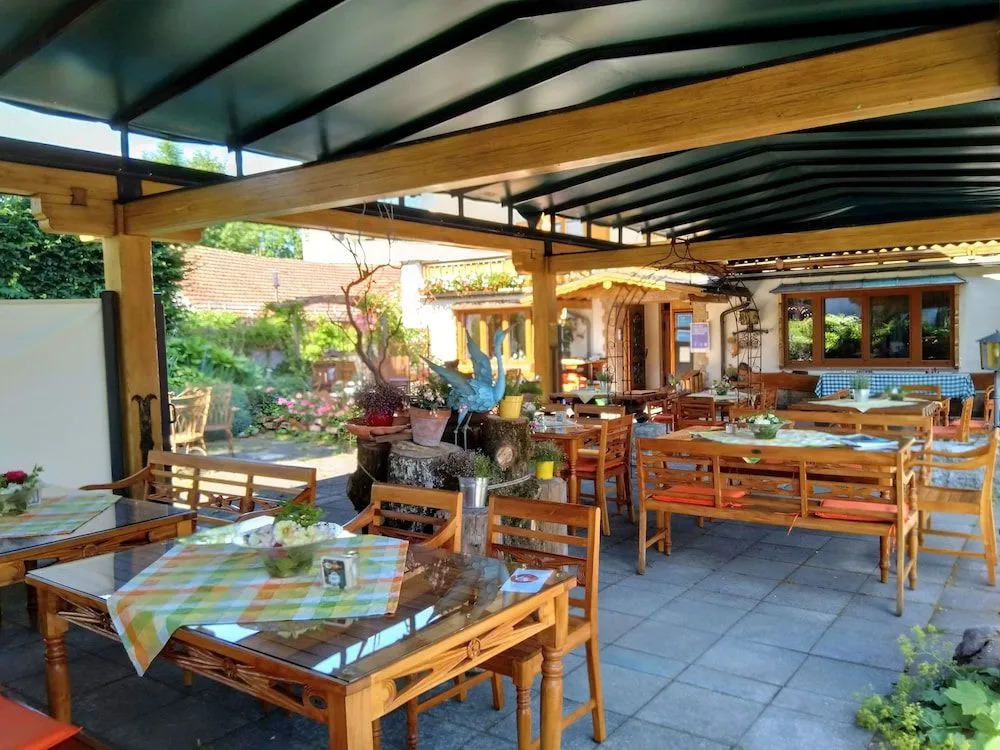 Der Schlossberghof Marzoll - Landidyll & Naturgarten - vital-sportlich-gesund