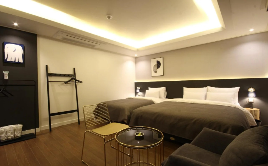 Asome Hotel