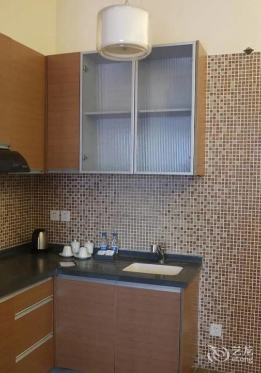 Fenghuang Zhihui Apartment Hotel (Phoenix Regimen Hotel)