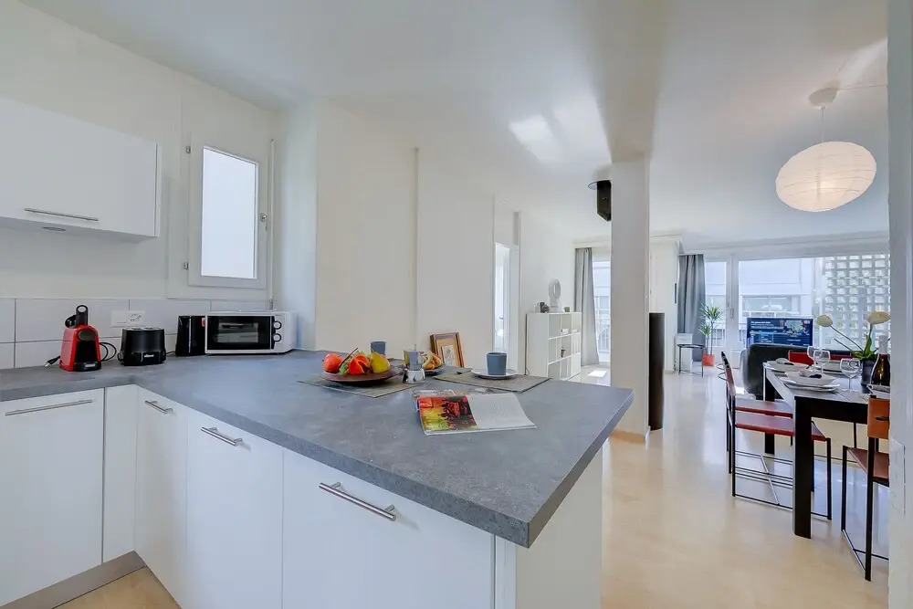City Lake Apartment