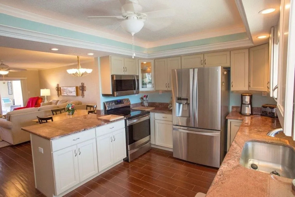 Win-San B-101 - 2 Br Condo