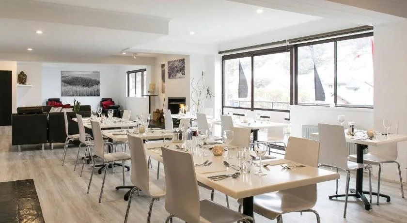 Trackers Falls Creek Lodge Accommodation