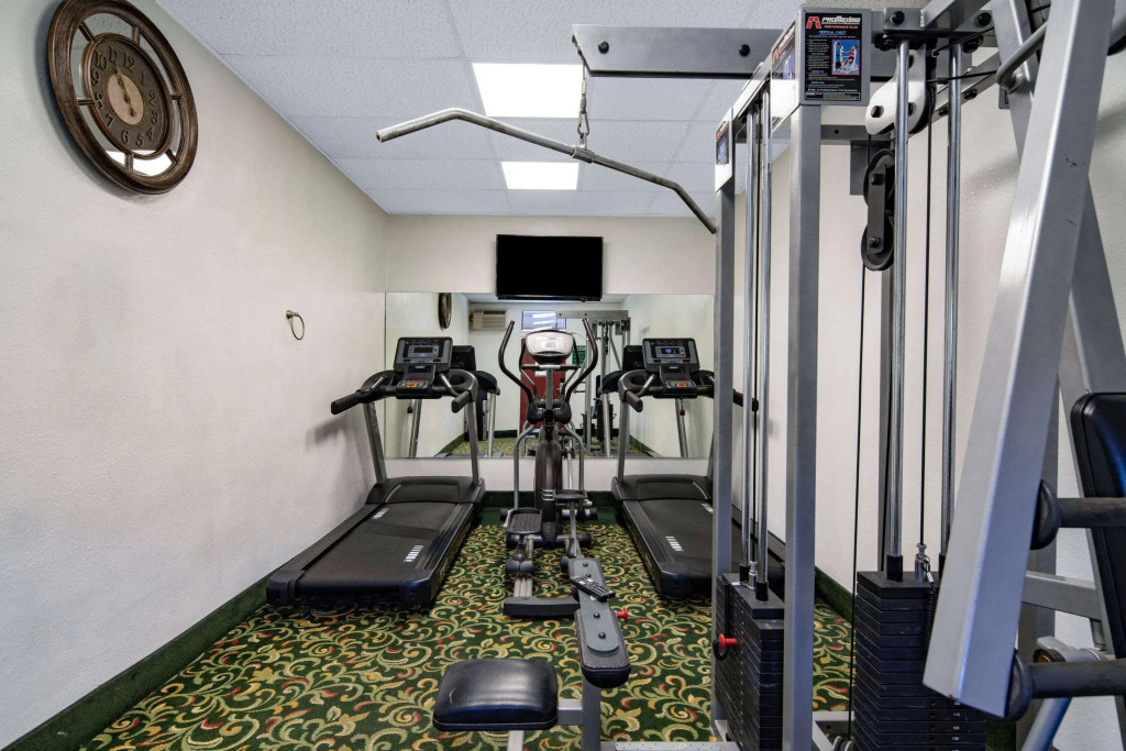 Super 8 by Wyndham San Diego Hotel Circle