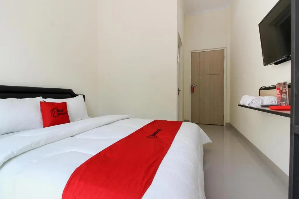 RedDoorz near Jogja City Mall 3