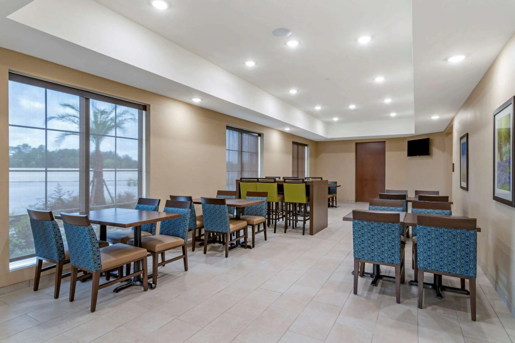 Comfort Inn & Suites Waller