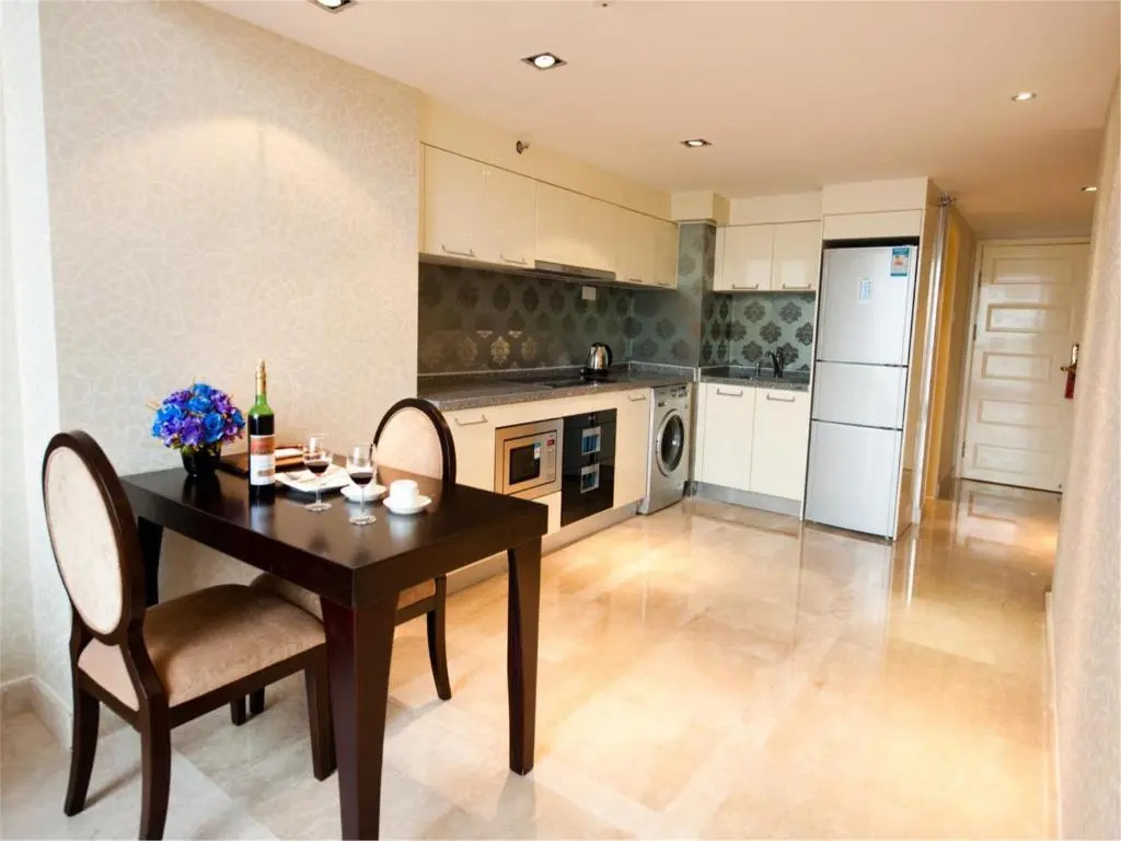 Guangzhou Yicheng Golden Apartment