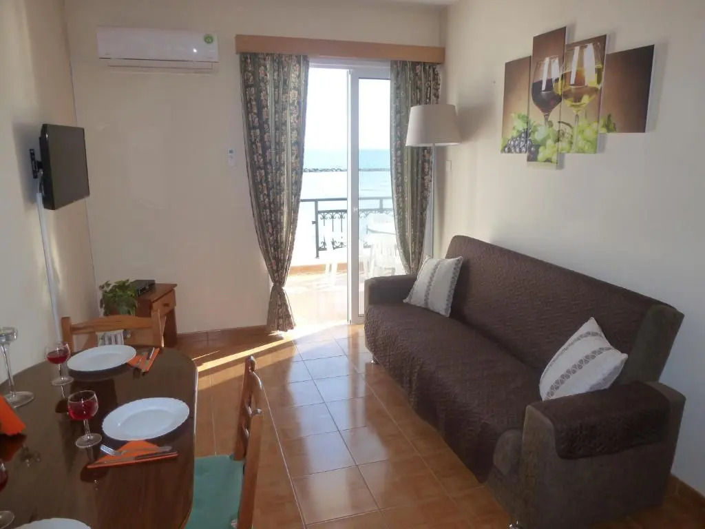 Philippou Beach Villas & Apartments