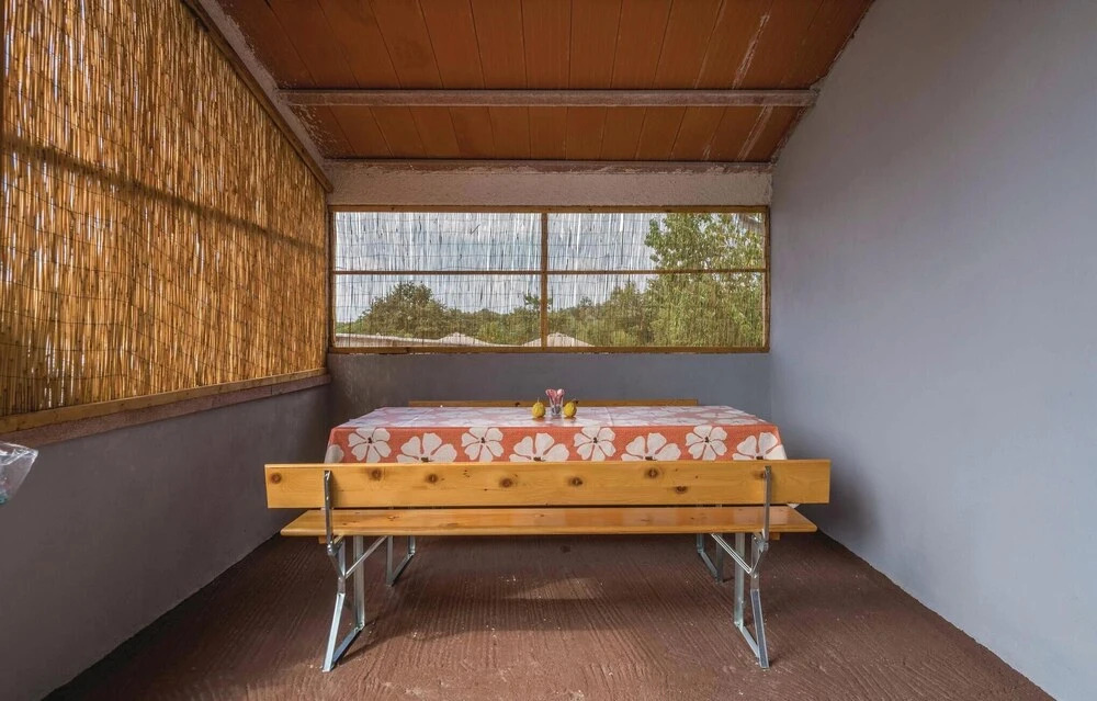 Three-Bedroom Holiday Home In Divsici