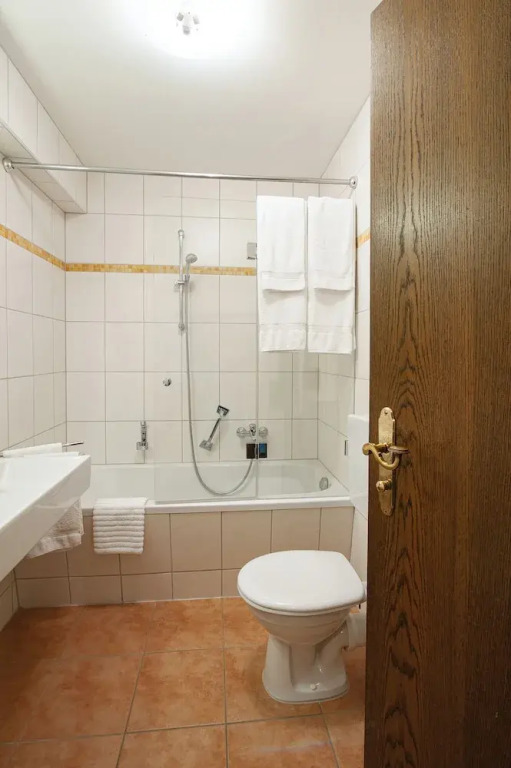 LuCA Hotel