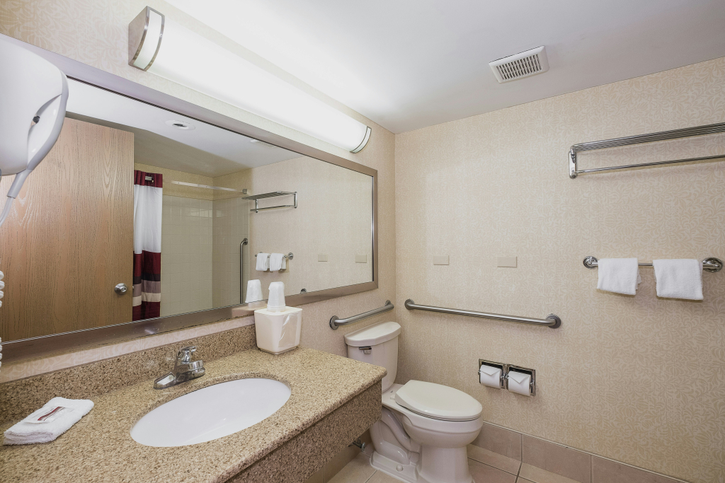 Red Roof Inn & Suites Mt Holly - McGuire AFB