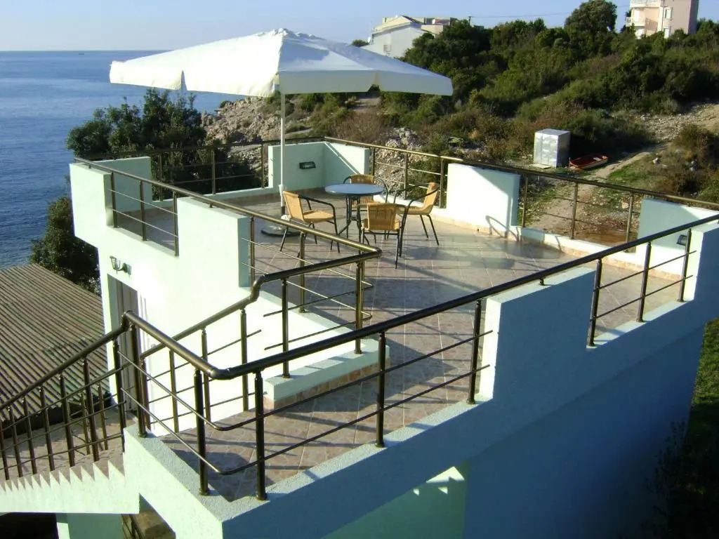 Arabela Apartments