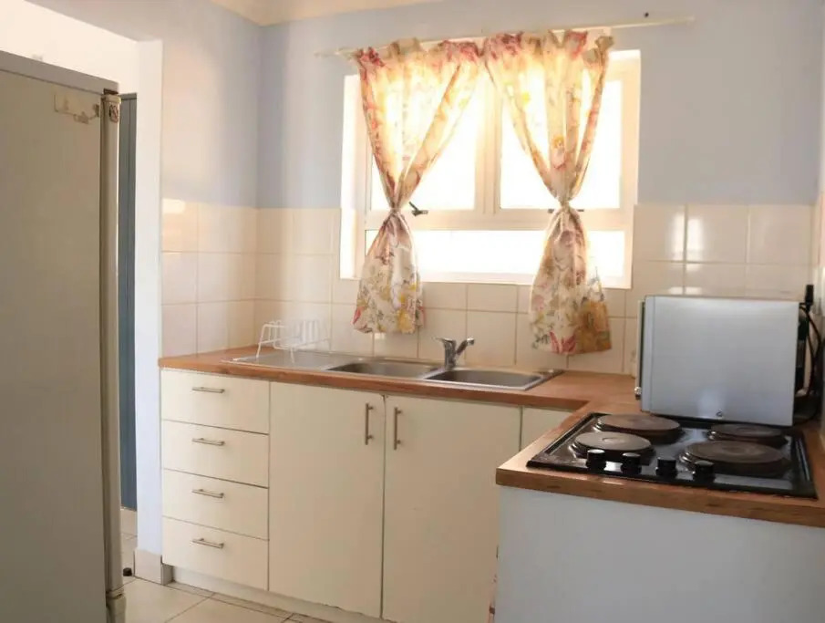 Cozy 2 bedroom loft close to the city centre.