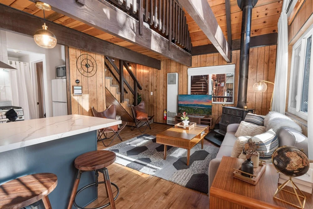 Bearadise - Prime Location For A Family Getaway In The Winter Or Summer 2 Bedroom Cabin