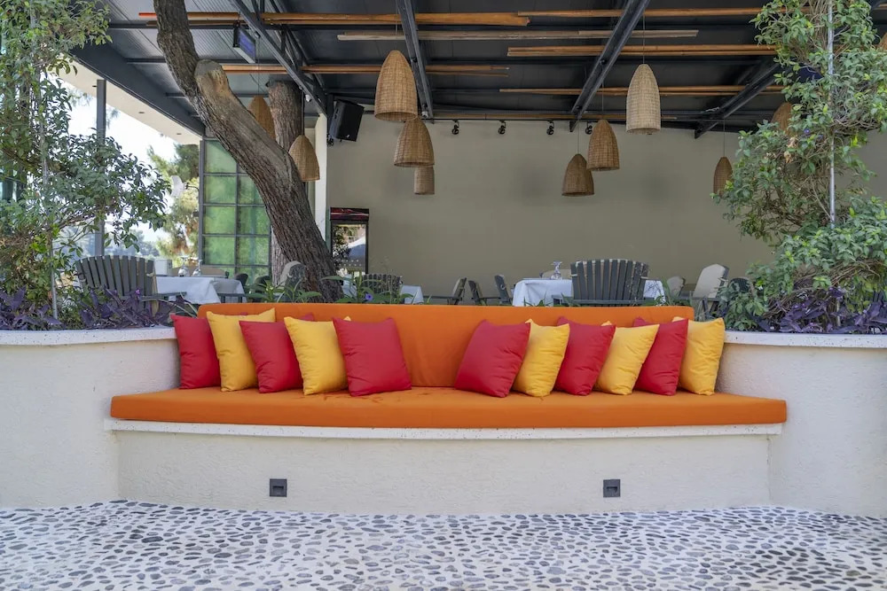 Alesta Residence