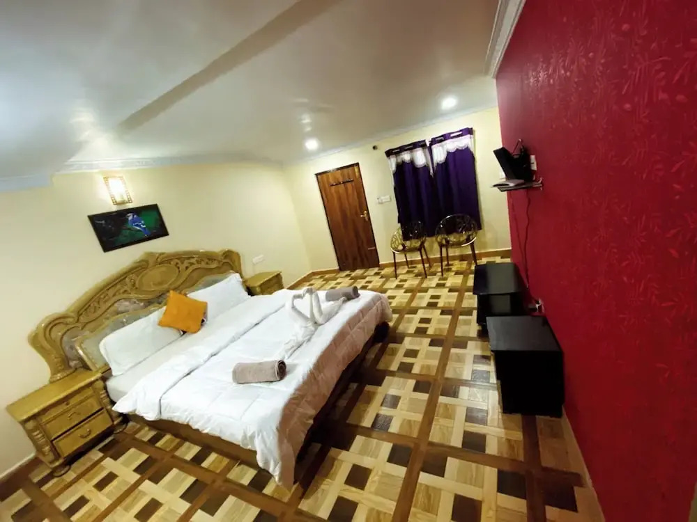 MAGIC MIST RESORT