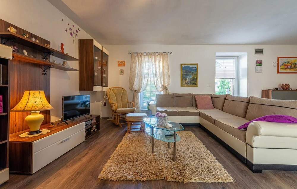 Stunning Apartment in Zaton With 1 Bedrooms and Wifi