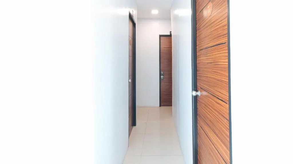 RedDoorz near Quiapo Church Manila